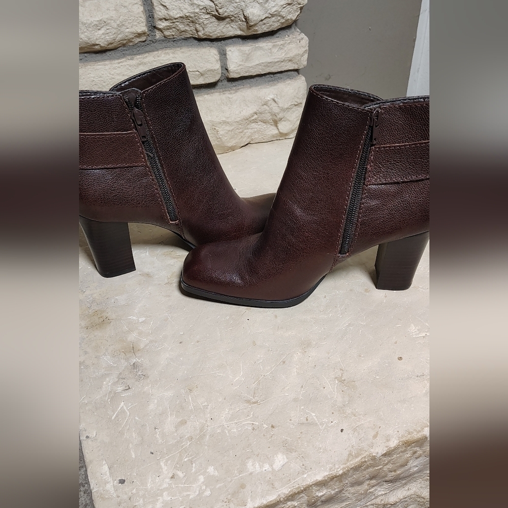 a.n.a Dark Brown Heeled Boots with Buckle Accent 7.5 - Picture 5 of 8